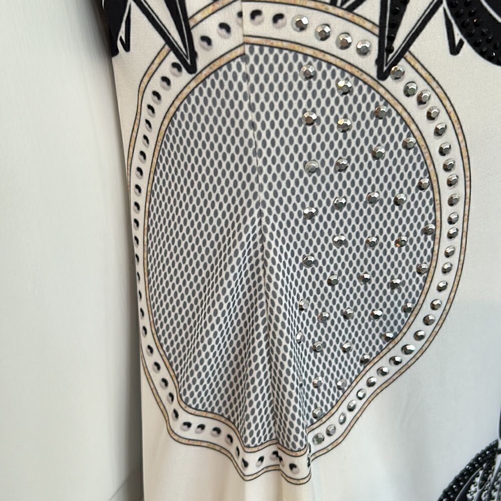 VENUS EMBELLISHED BODYCON MINI DRESS - Picture 5 of 9